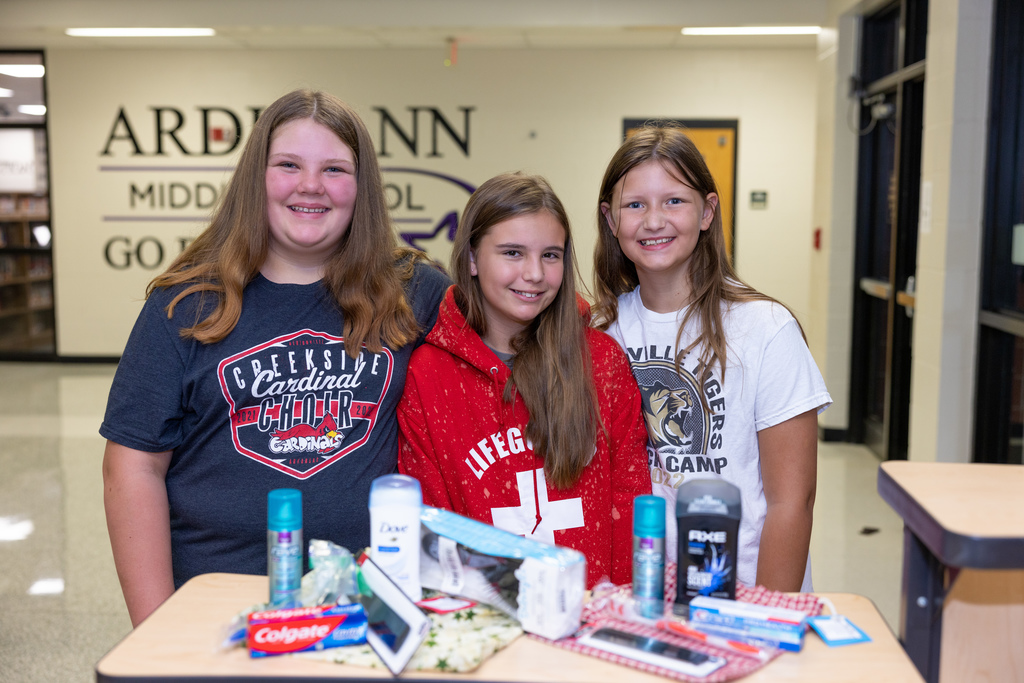 Creekside Students Donate Personal Hygiene Bags