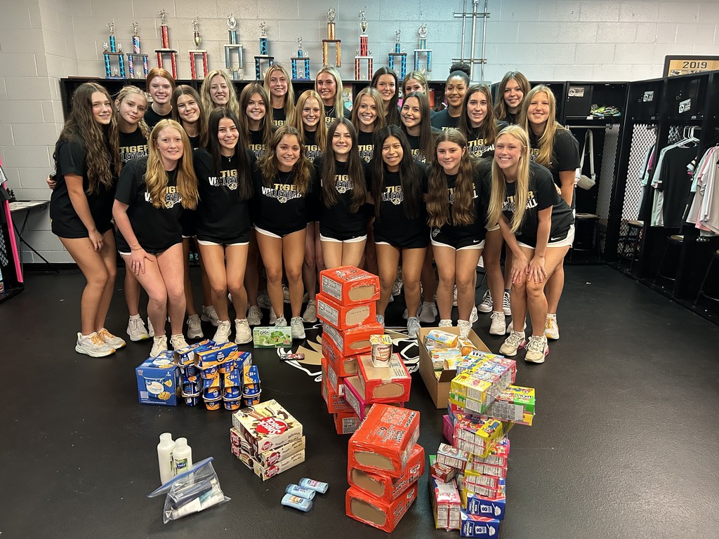 BHS Volleyball Team with Food Donation